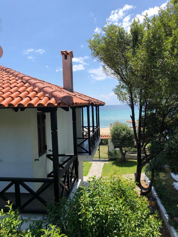 Sofia'S Pearl Beachfront Maisonette Nea Kallikrateia Экстерьер фото